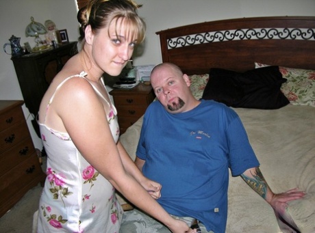 First timer in silk lingerie takes an external cumshot after fucking bald dude