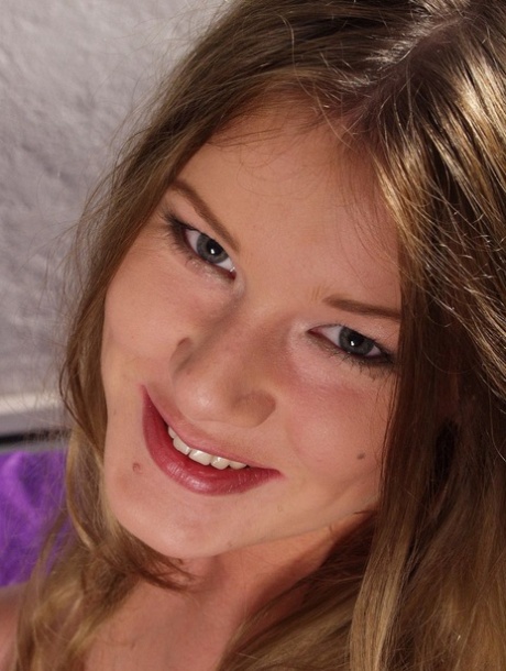 Teen Dreams Nude Pics