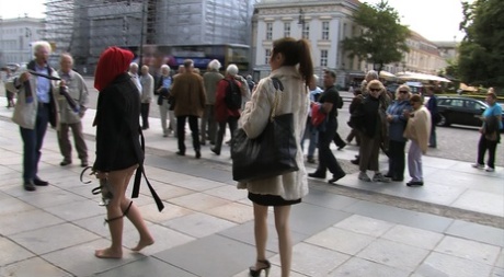 Curvy mom Kitty shamelessly posing buck naked for a crowd of people in public