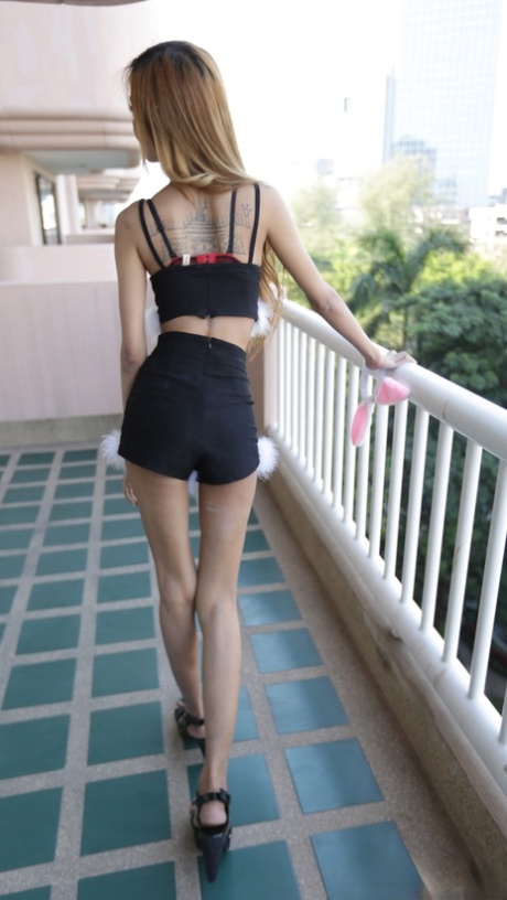Skinny Hairy Pics